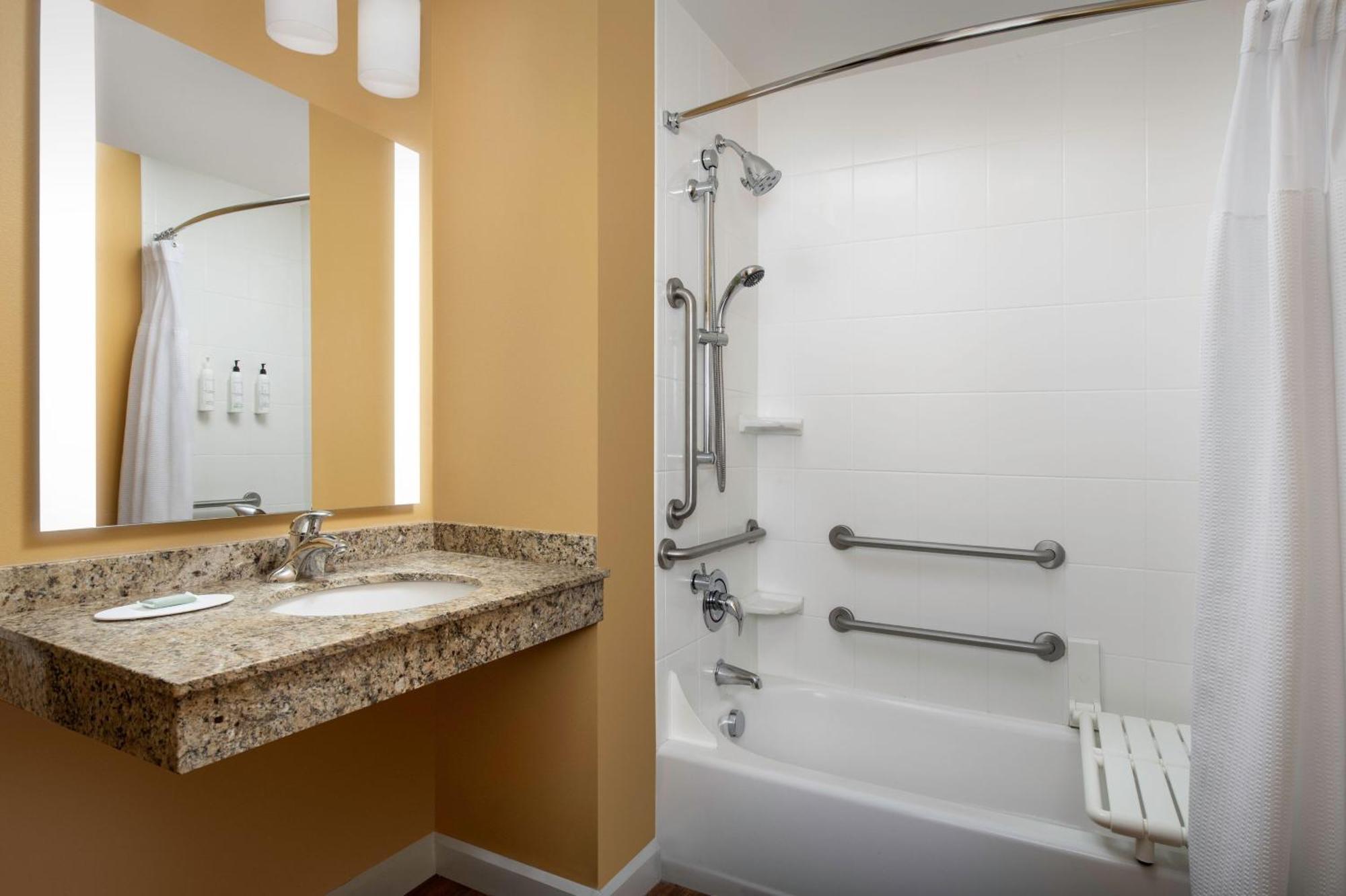 Towneplace By Marriott Suites Portland Vancouver Evergreen Dış mekan fotoğraf