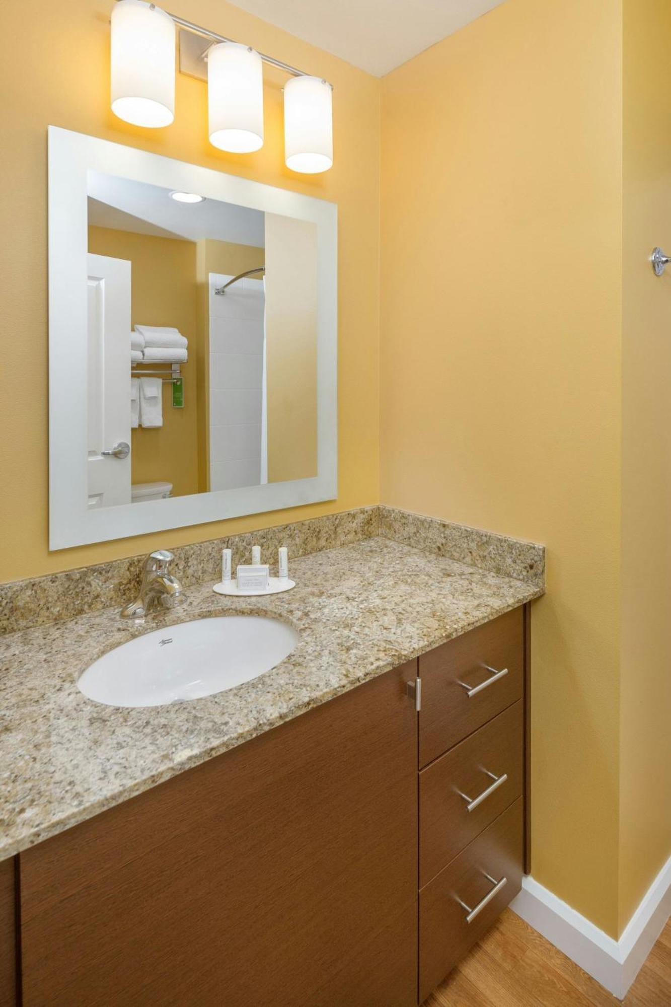 Towneplace By Marriott Suites Portland Vancouver Evergreen Dış mekan fotoğraf